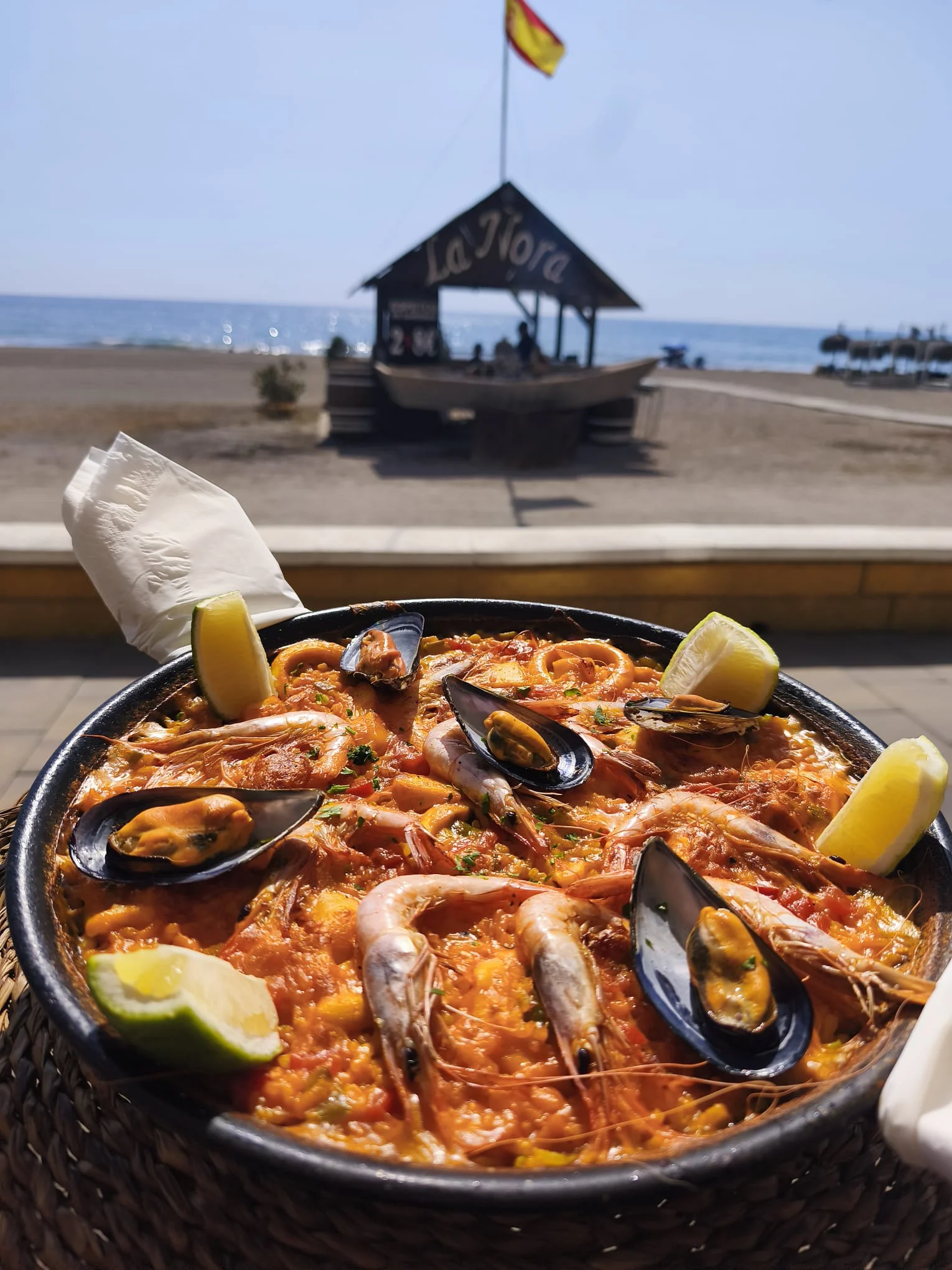 Paella mediterránea